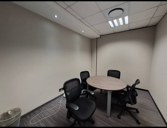 423M² OFFICE TO LET IN SANDTON CENTRAL